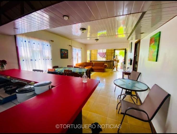 Villa Casa Artavia Tortuguero Zimmer foto